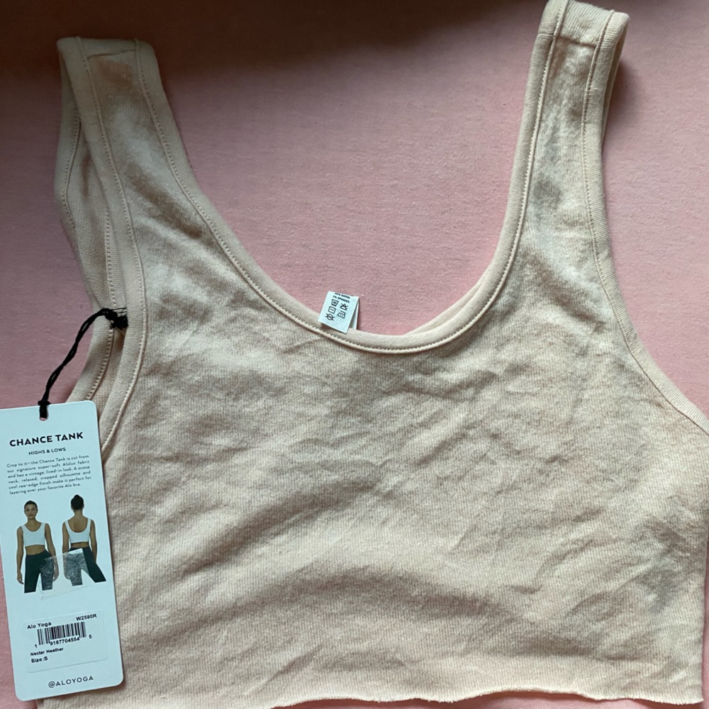 Alo Yoga crop top